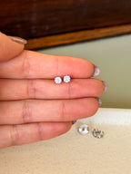 Brinco Esme Moissanite 5mm Prata 925