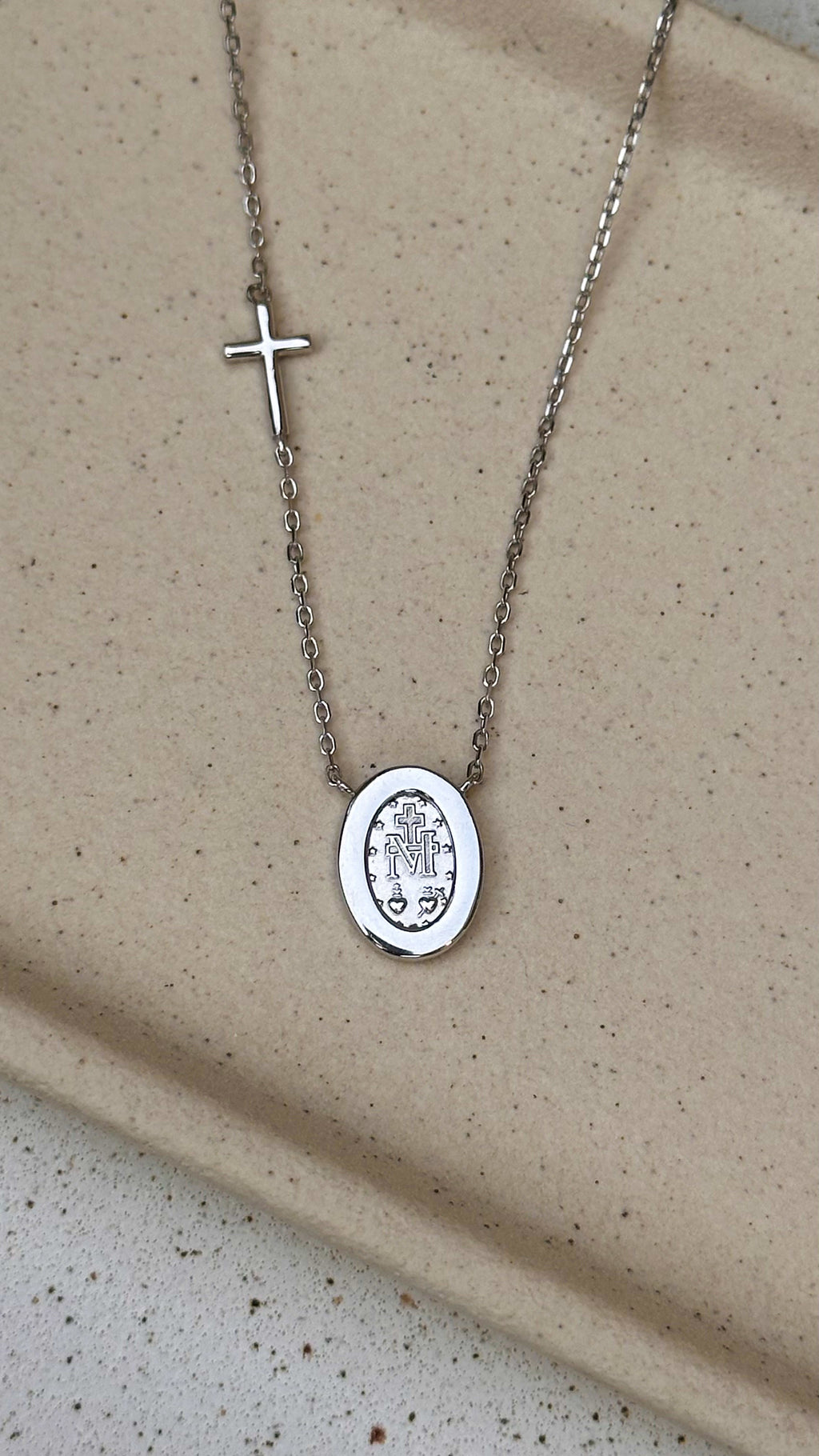 Colar Medalha Nossa Senhora com Cruz Moissanite Prata 925