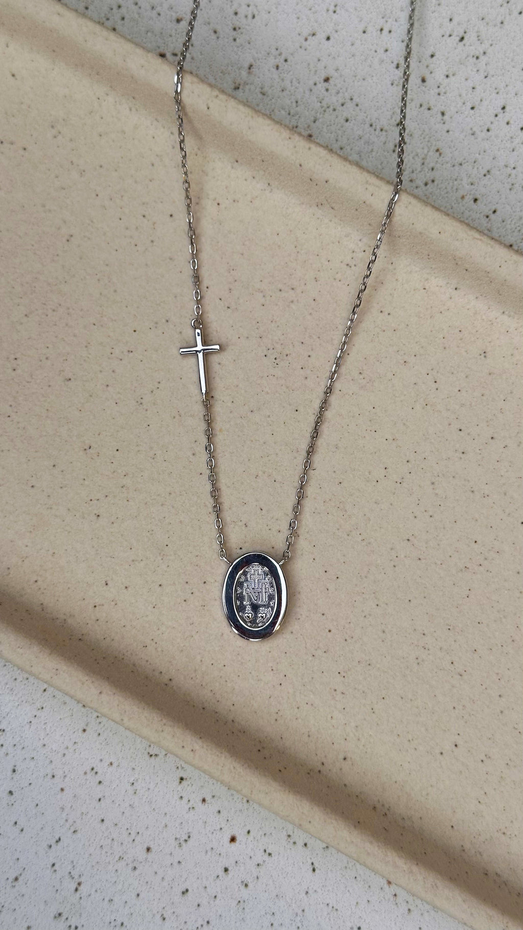 Colar Medalha Nossa Senhora com Cruz Moissanite Prata 925