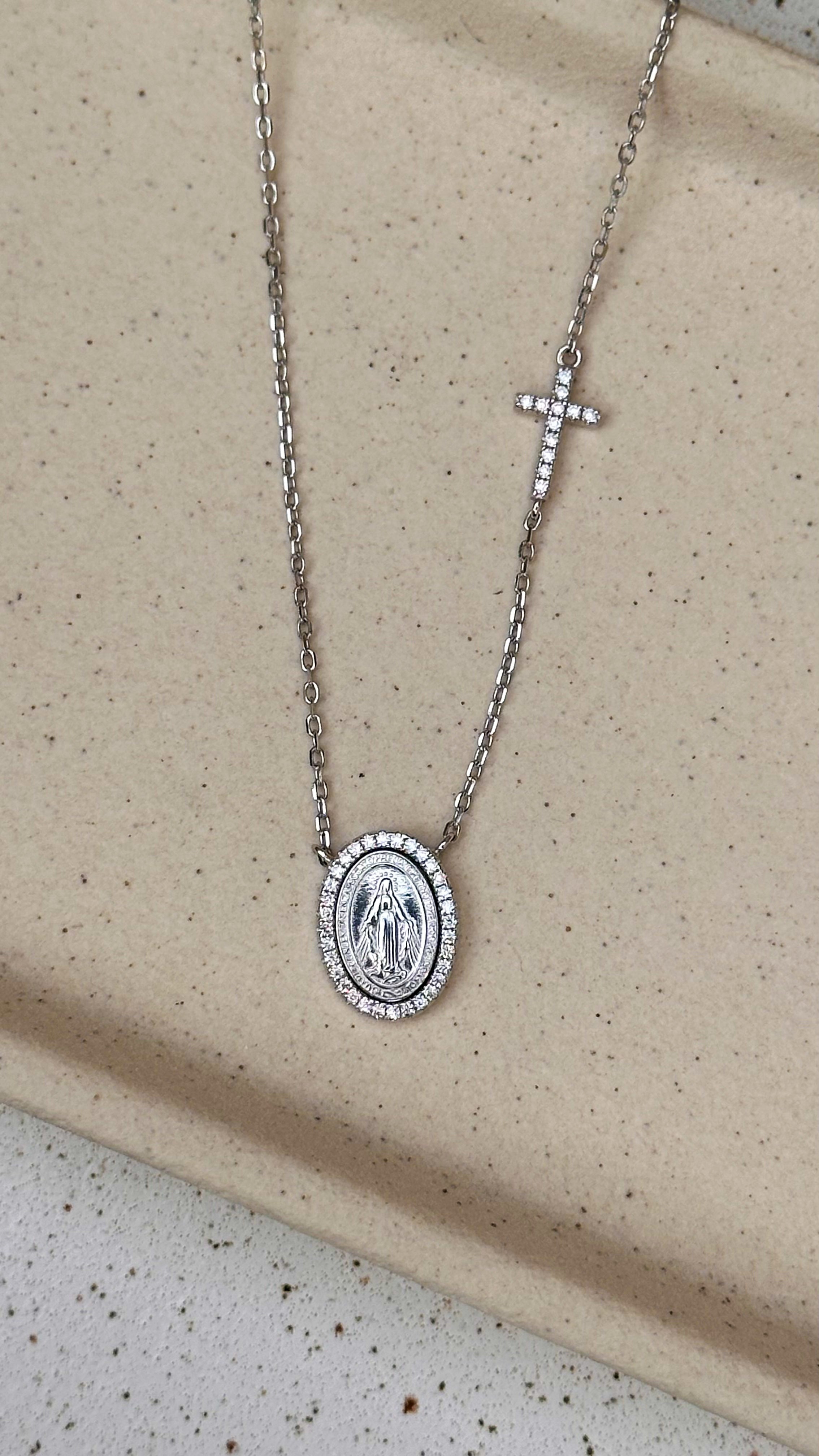 Colar Medalha Nossa Senhora com Cruz Moissanite Prata 925