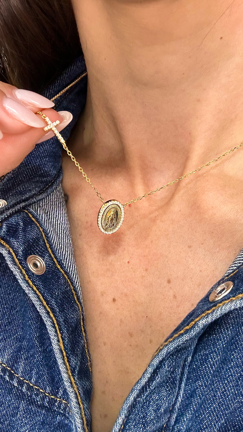 Colar Medalha Nossa Senhora com Cruz Moissanite Prata 925