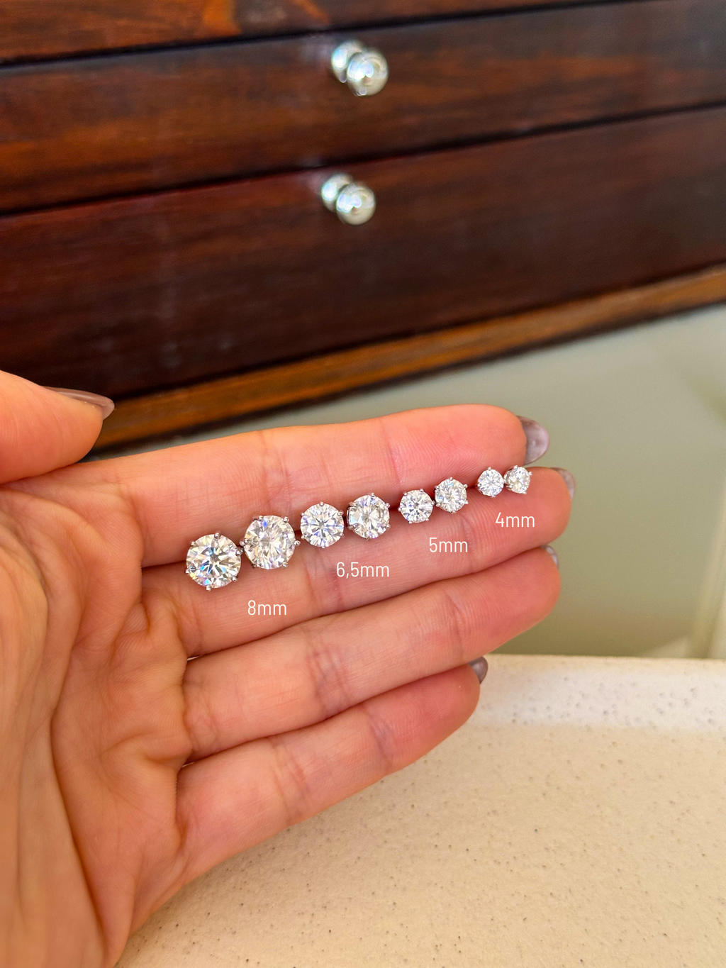 Brinco Esme Moissanite 6,5mm Prata 925