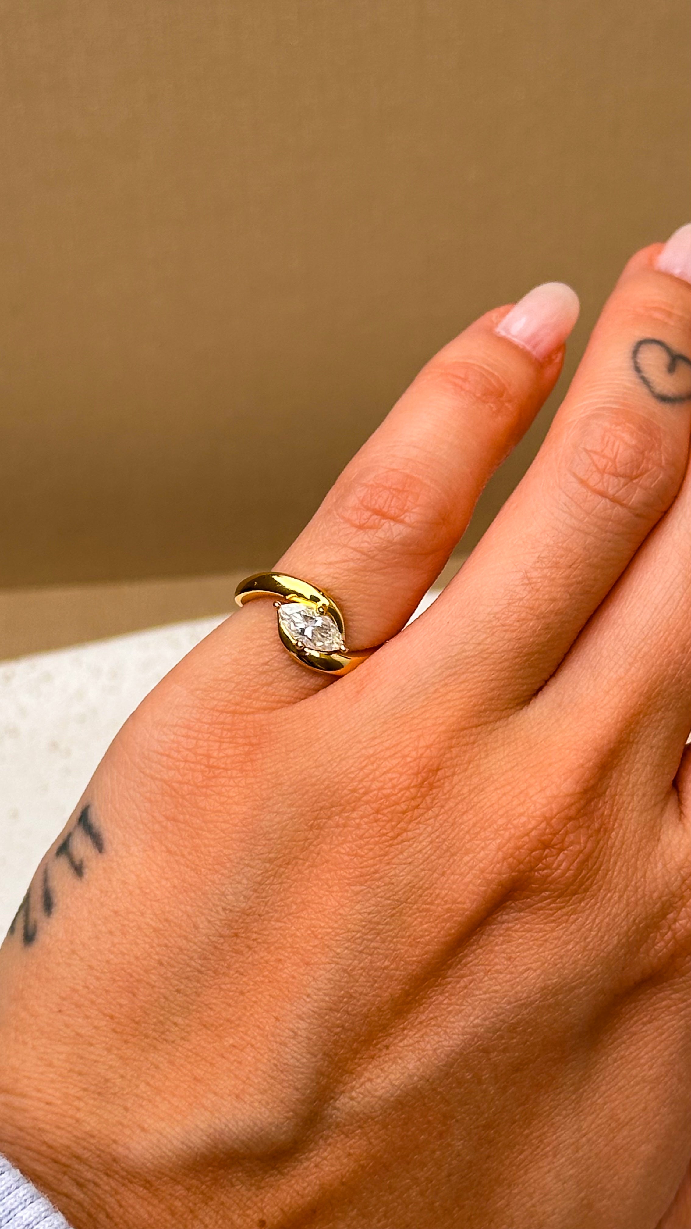 Anel Isadora Moissanite Prata 925 - “Pinky Ring”