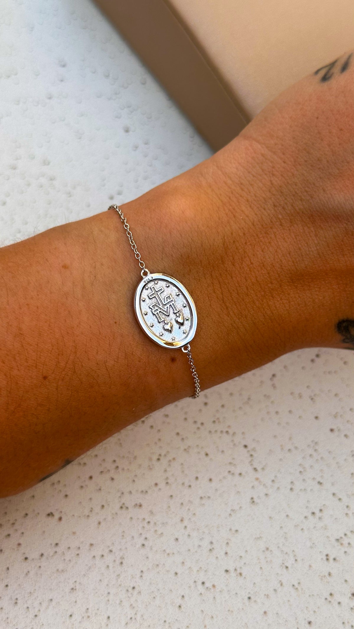 Pulseira Medalha Milagrosa Moissanite Prata 925