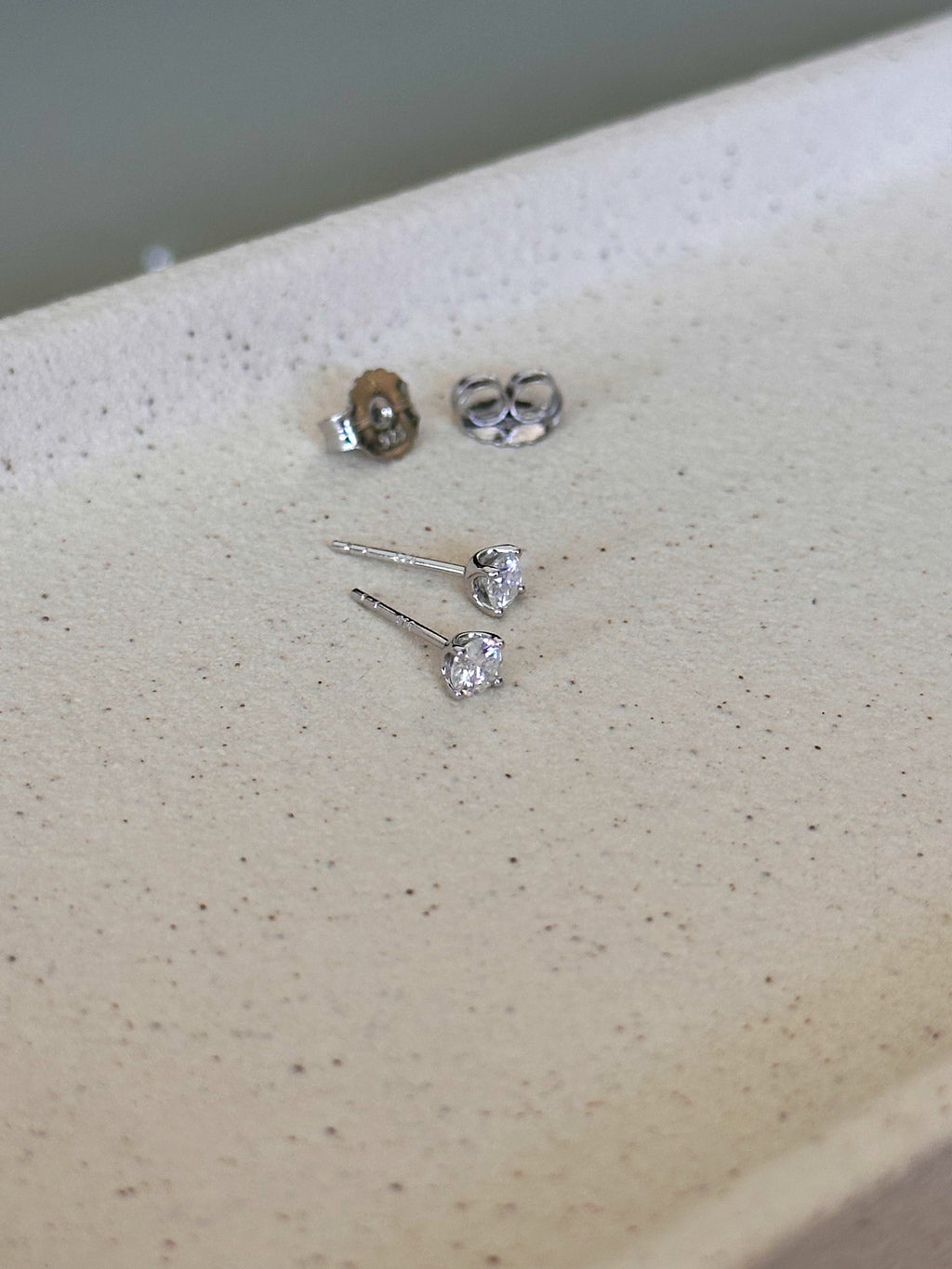 Brinco Esme Moissanite 5mm Prata 925