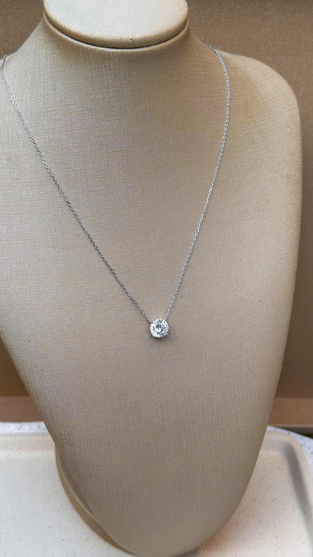 Colar Esme Portuguese Cut 8mm Moissanite Prata 925