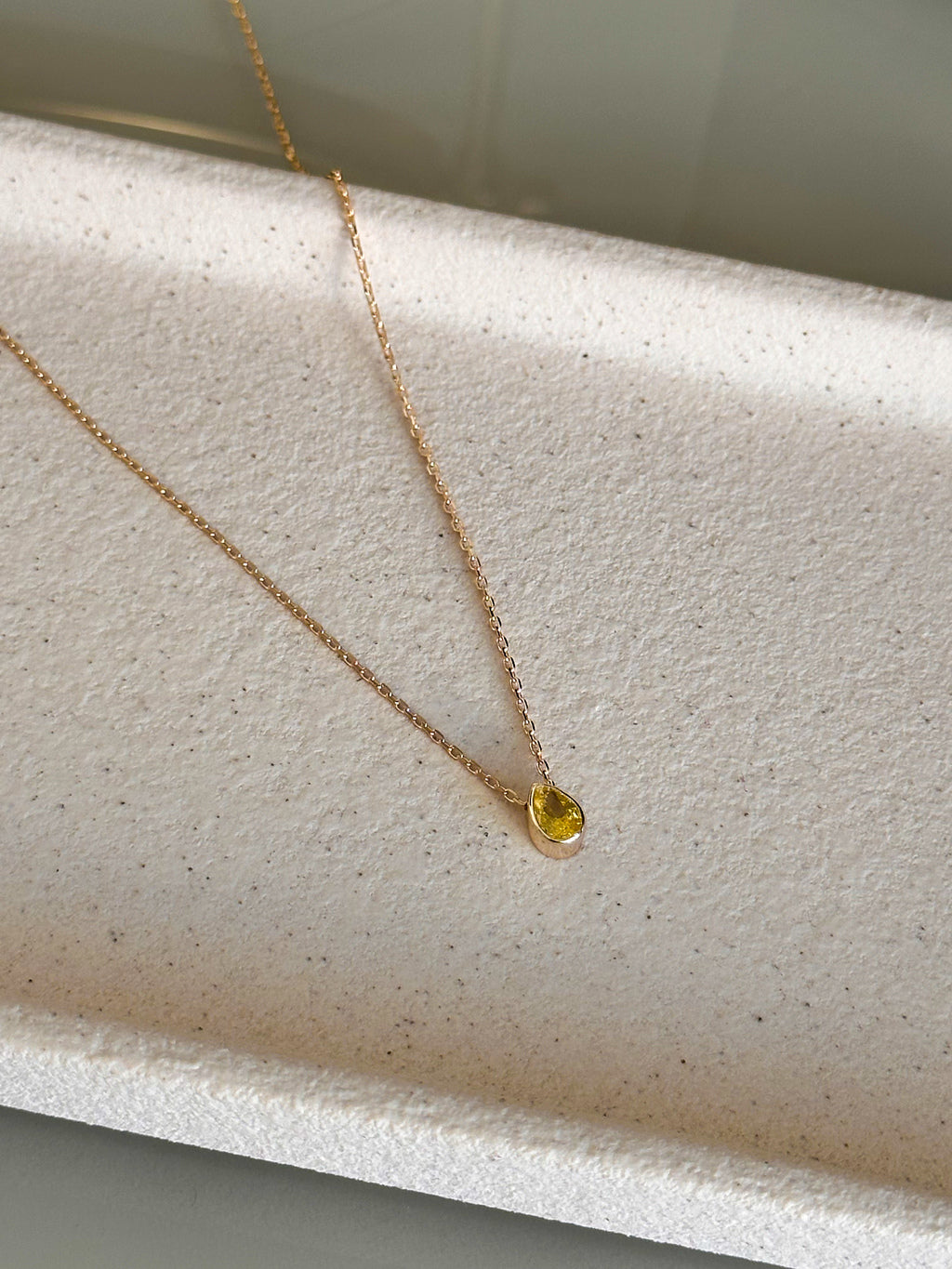 Colar Gota Yellow Prata 925