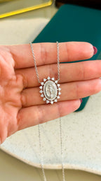 Colar Medalha Milagrosa Moissanite Prata 925