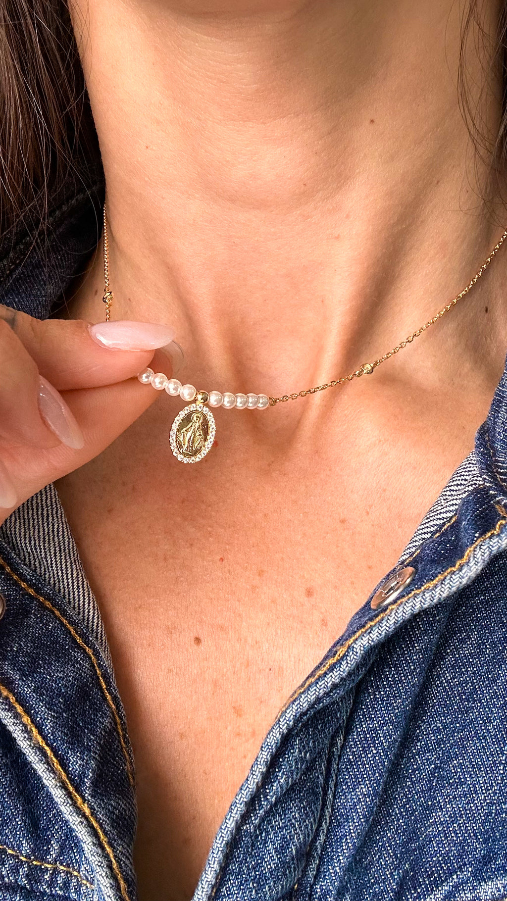 Colar Medalha com Pérolas Moissanite Prata 925