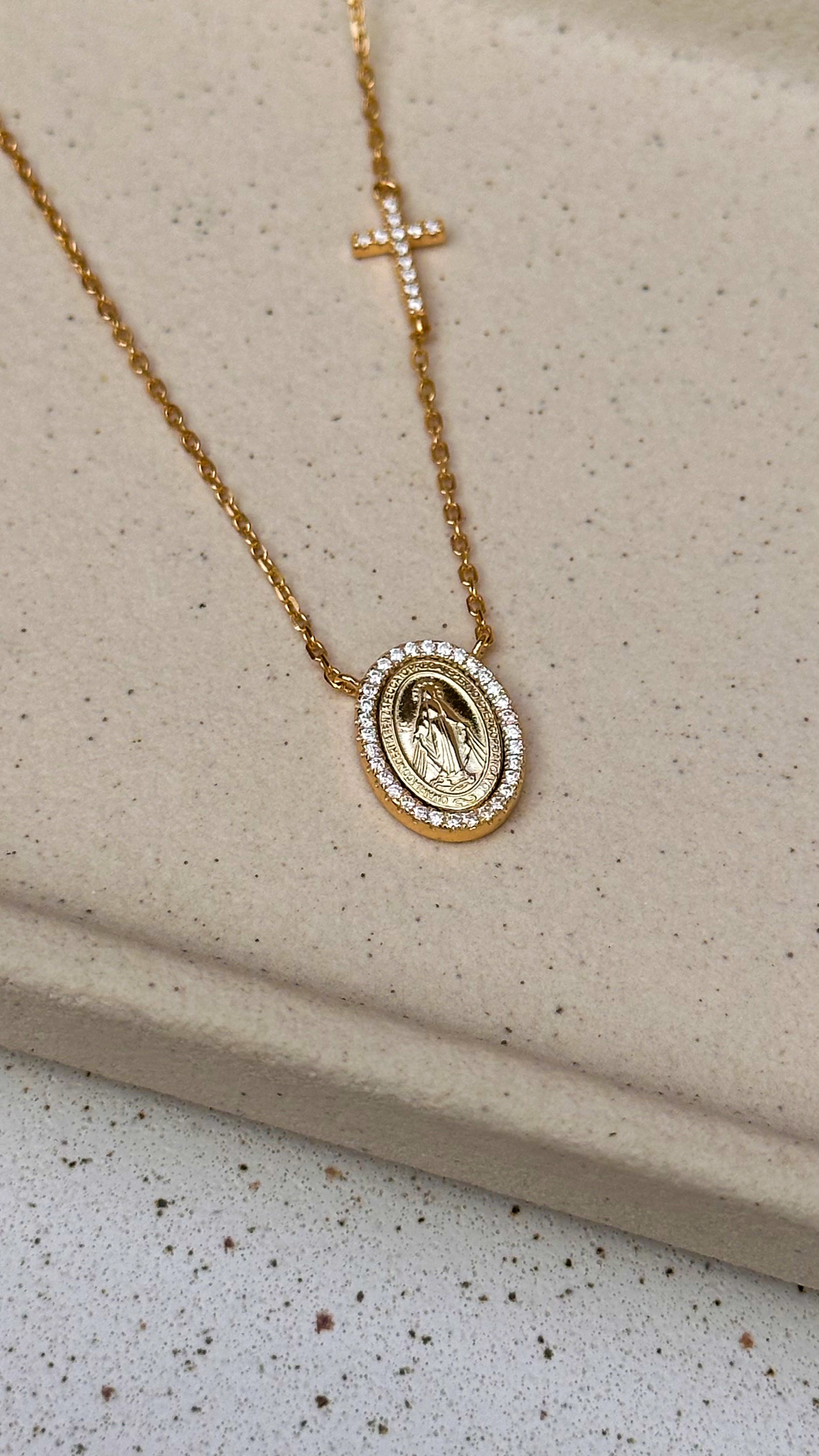 Colar Medalha Nossa Senhora com Cruz Moissanite Prata 925