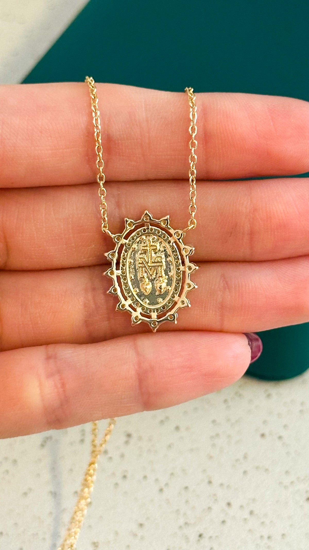 Colar Medalha Milagrosa Moissanite Prata 925