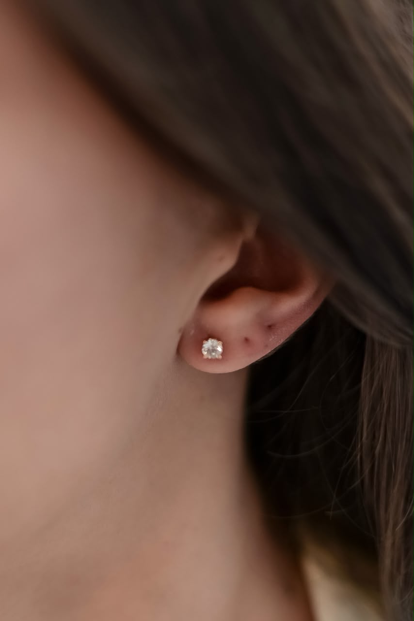 Brinco Clair Zircônia Cristal 4mm Prata 925