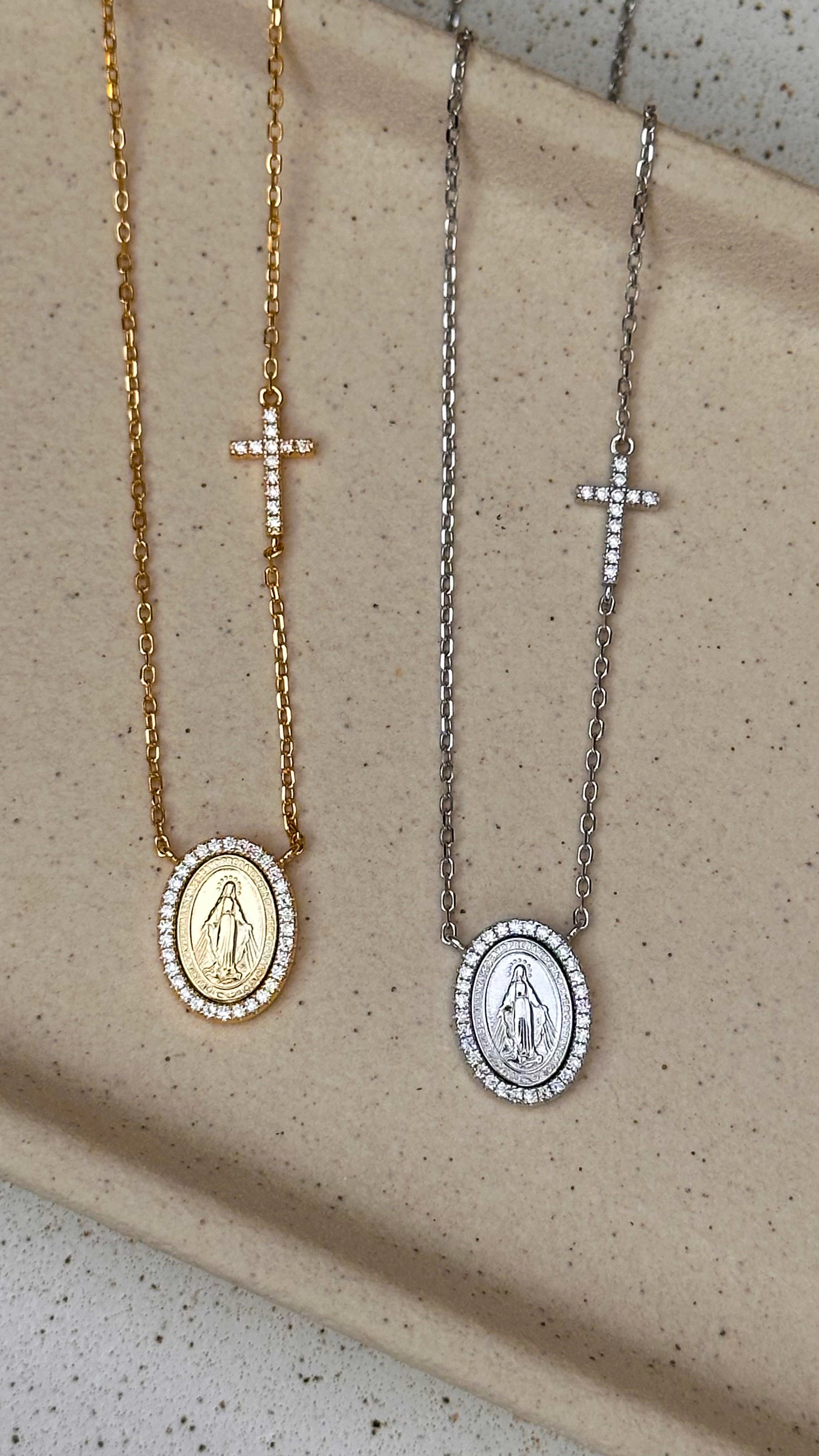 Colar Medalha Nossa Senhora com Cruz Moissanite Prata 925