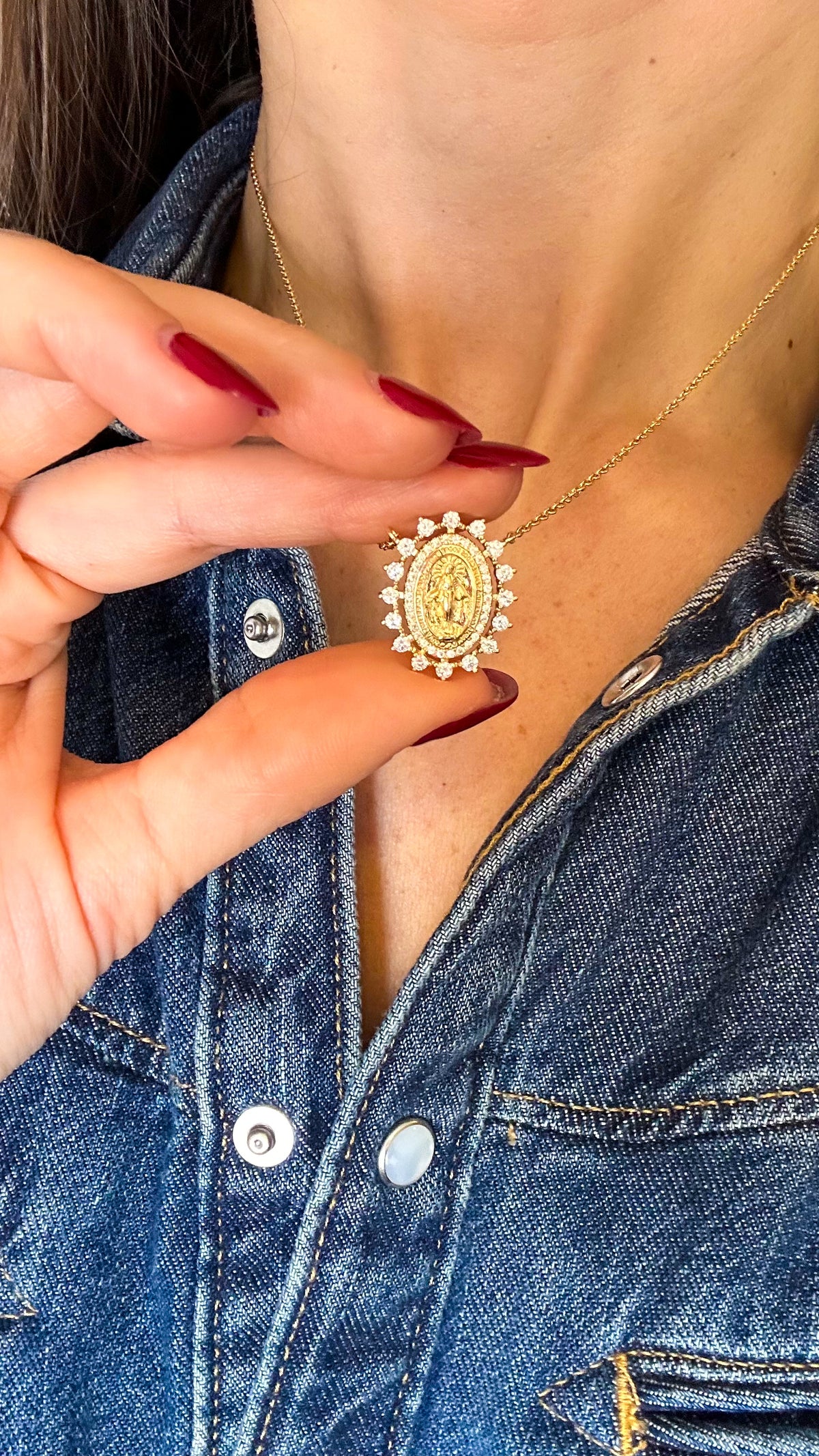 Colar Medalha Milagrosa Moissanite Prata 925