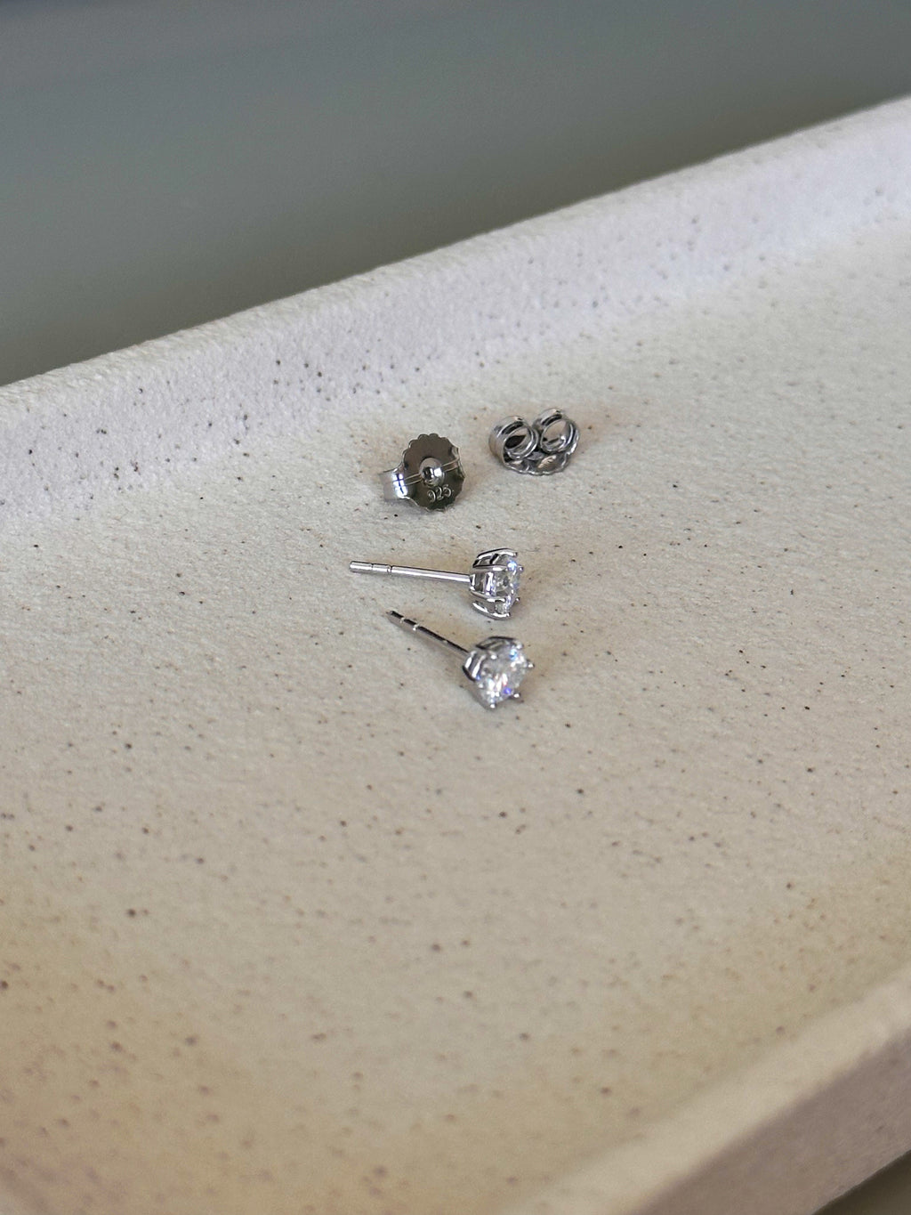 Brinco Esme Moissanite 5mm Prata 925