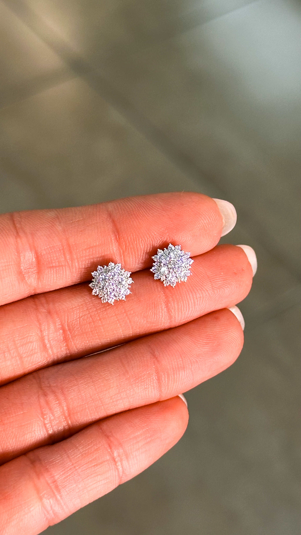 Brinco Flor Moissanite Prata 925