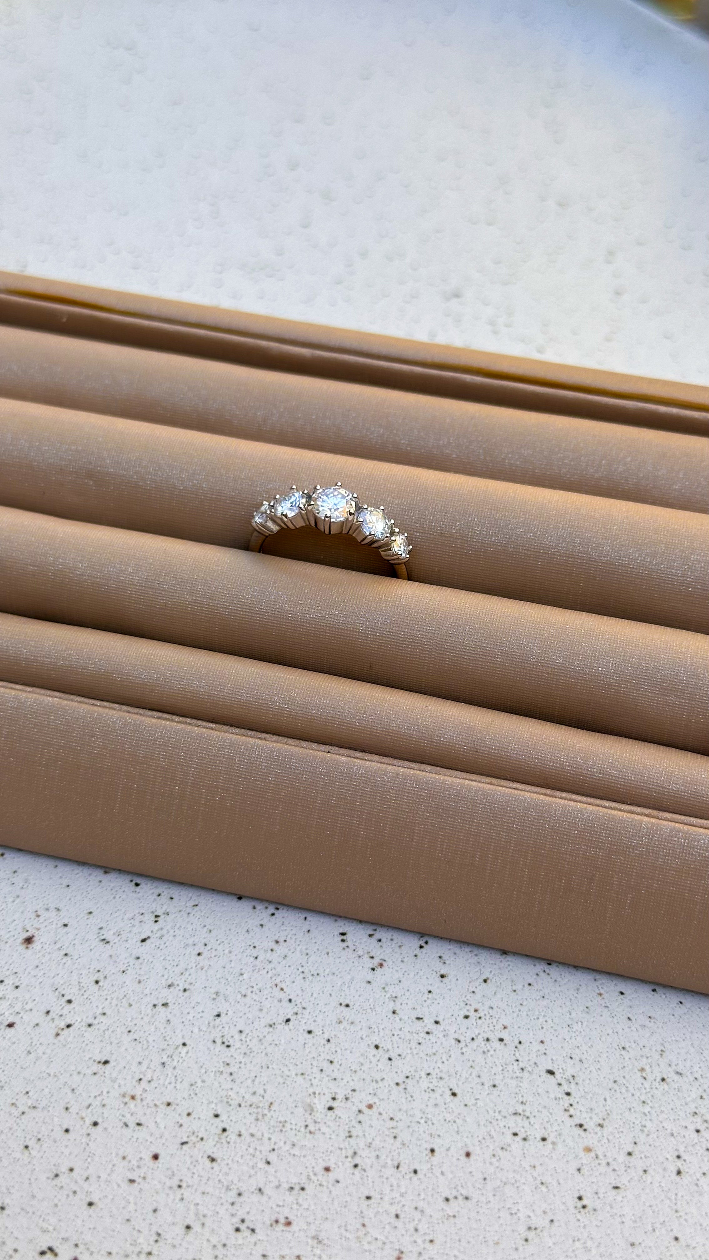 Anel Paola Moissanite Prata 925
