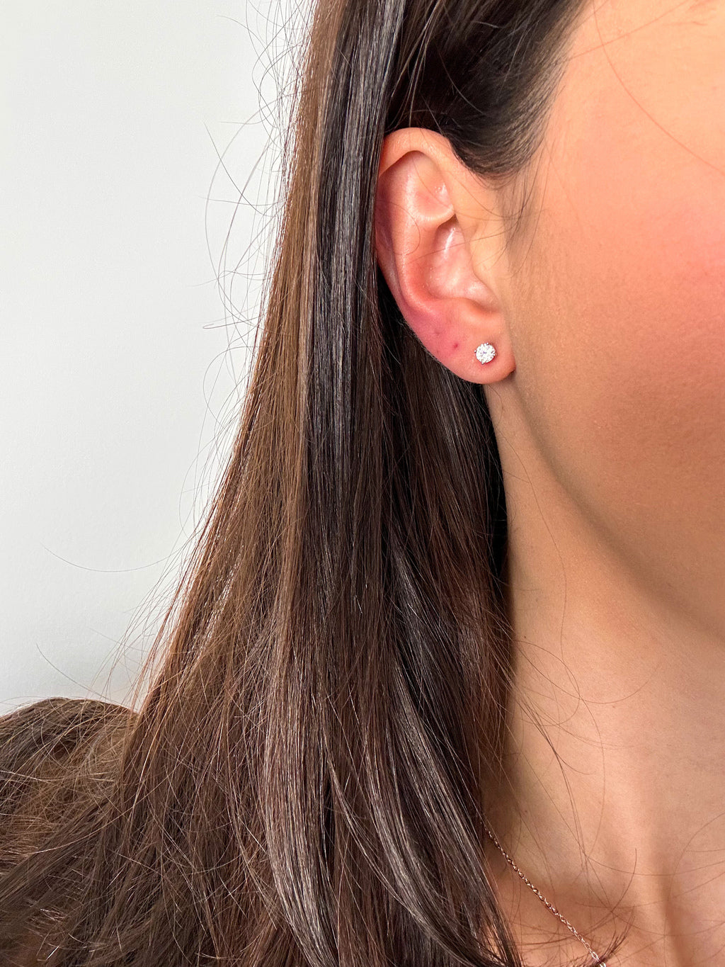 Brinco Esme Moissanite 4mm Prata 925