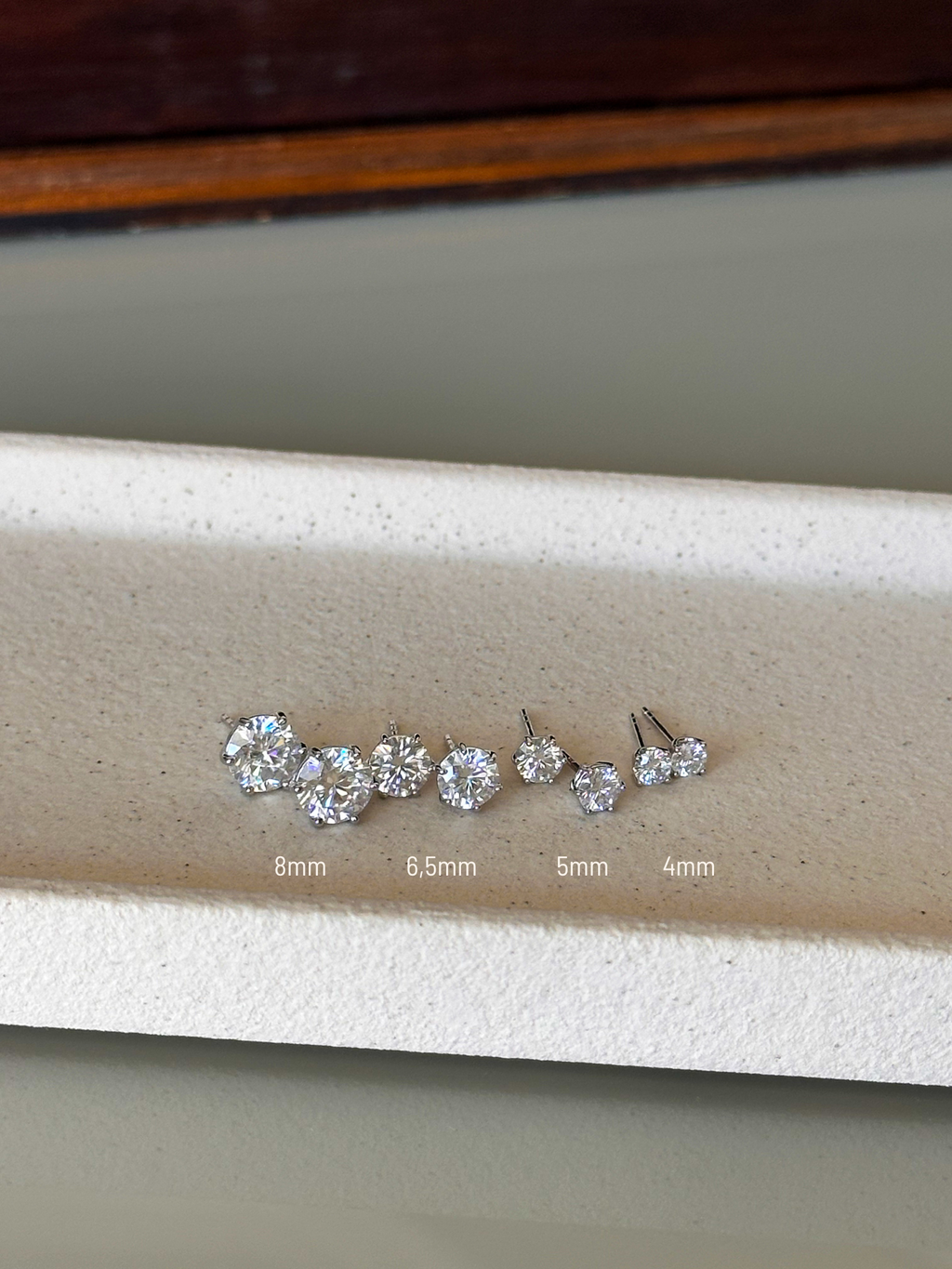 Brinco Esme Moissanite 6,5mm Prata 925