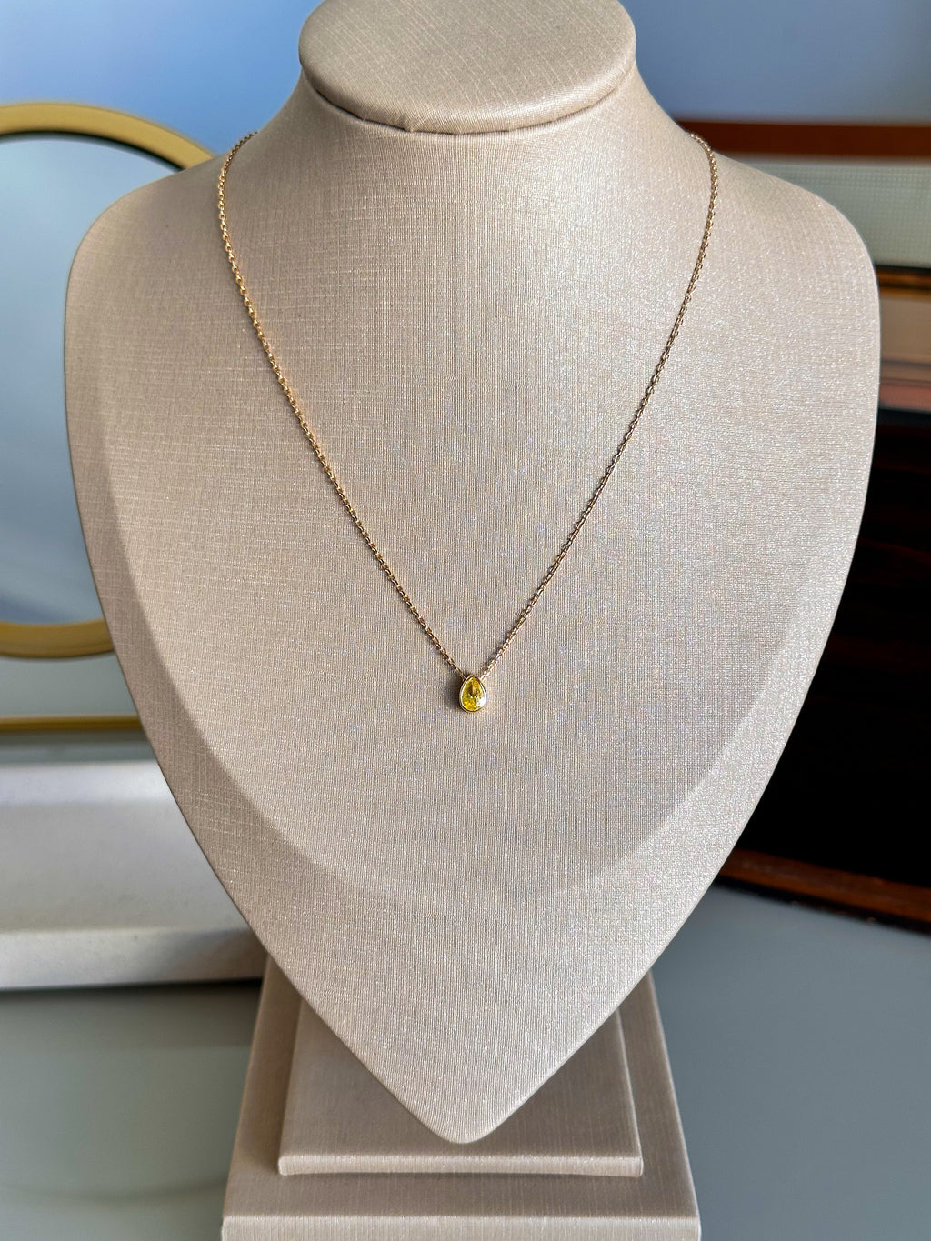Colar Gota Yellow Prata 925