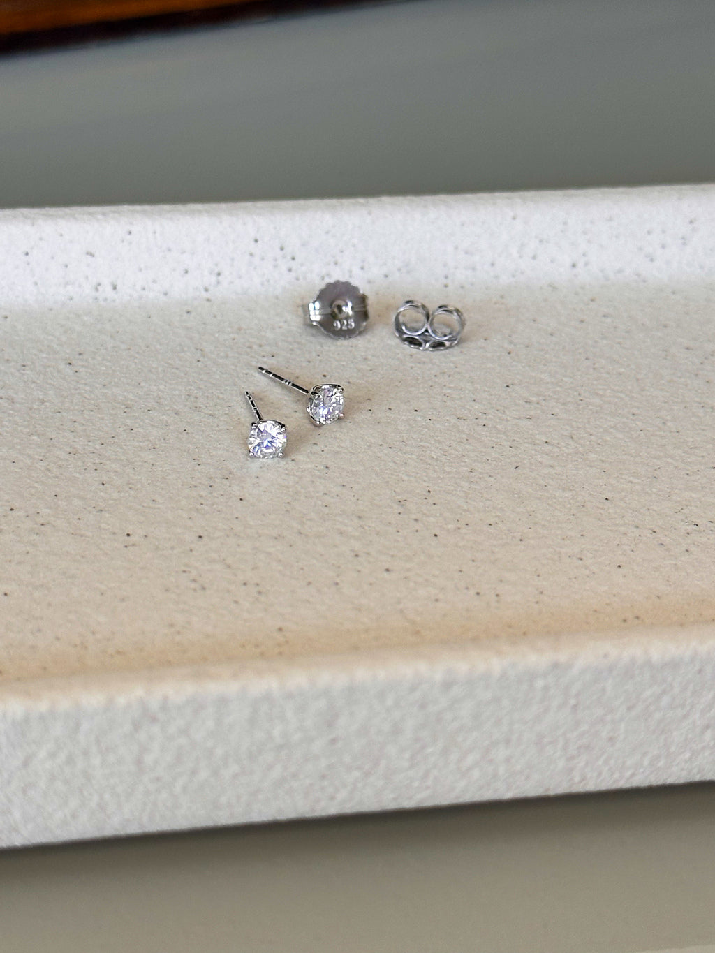 Brinco Esme Moissanite 5mm Prata 925