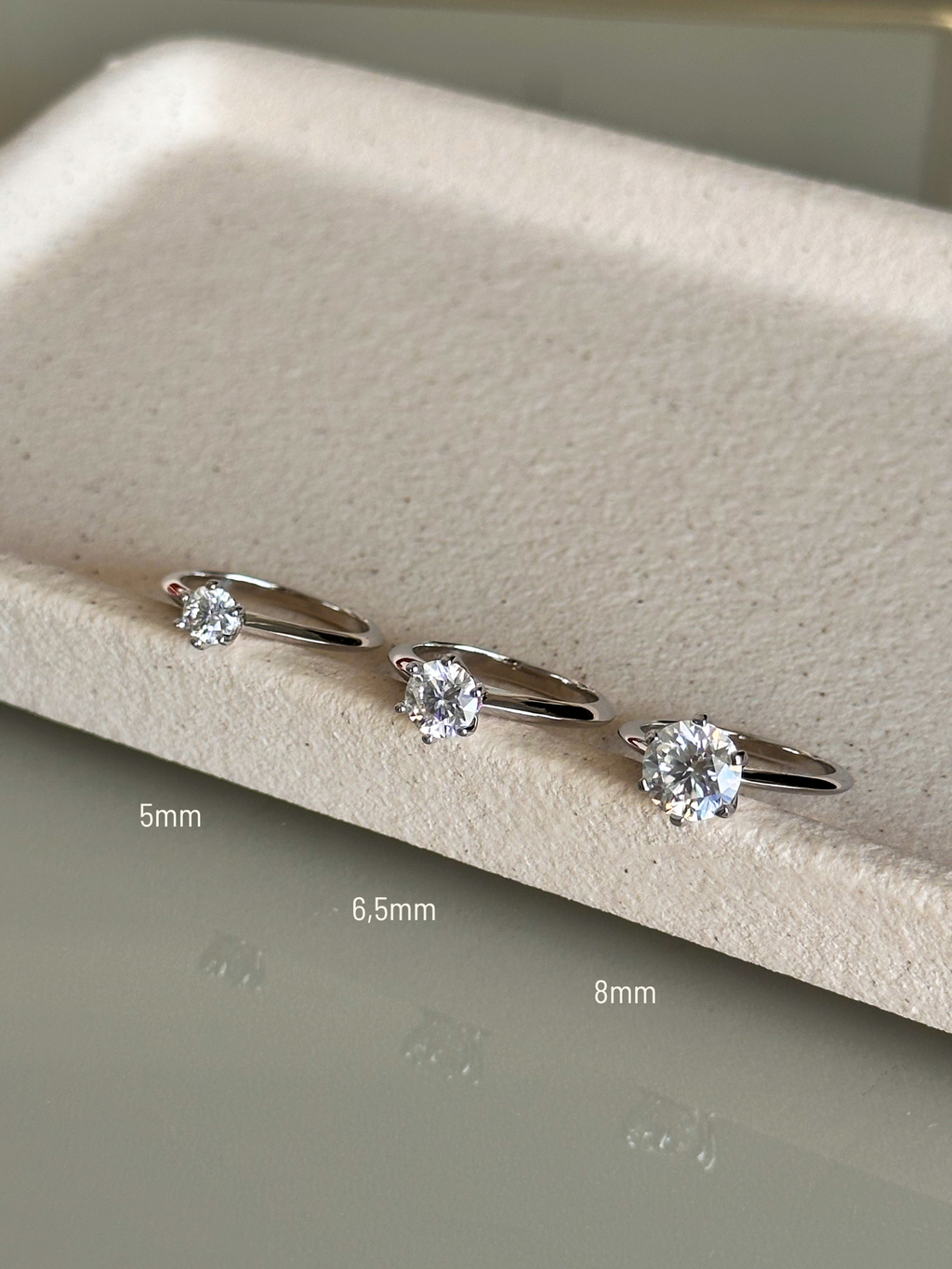 Anel Solitário Moissanite 8mm Prata 925